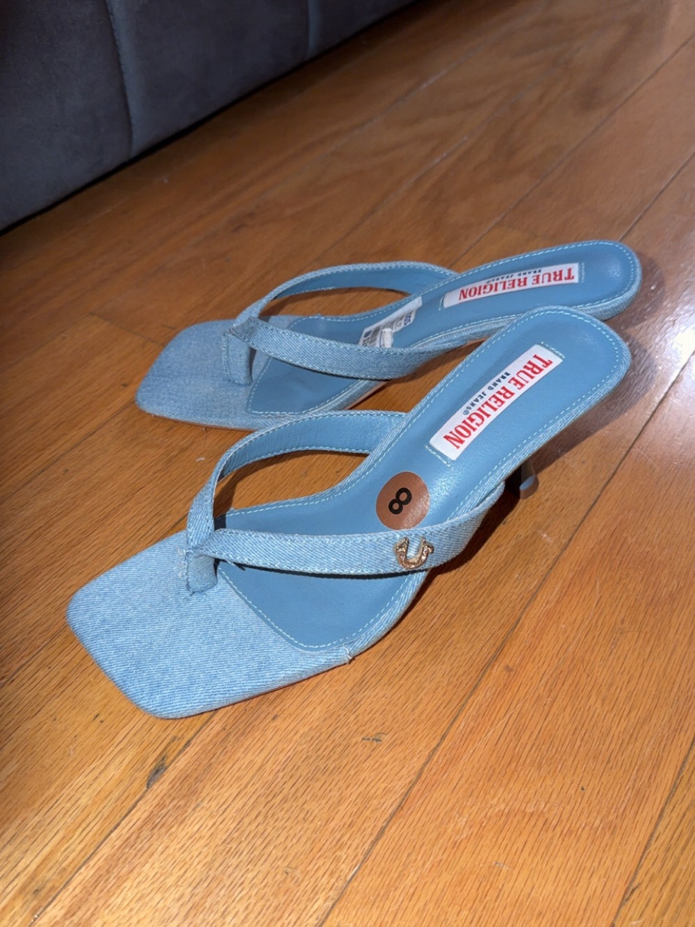 True Religion Light Blue Denim Thong Mules - Picture 2 of 6